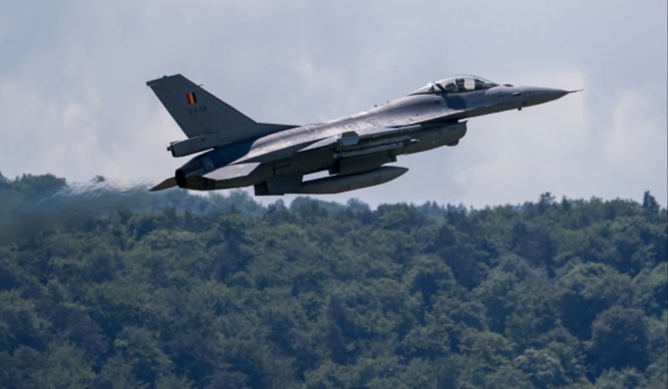 Încă trei avioane F-16 cumpărate din Norvegia au ajuns în România. Câte are acum Armata