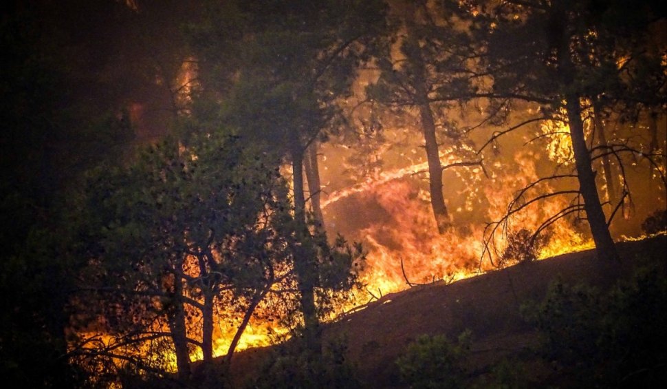 Avertisment pentru românii care merg în Grecia: Este risc de incendii. Lista zonelor vizate