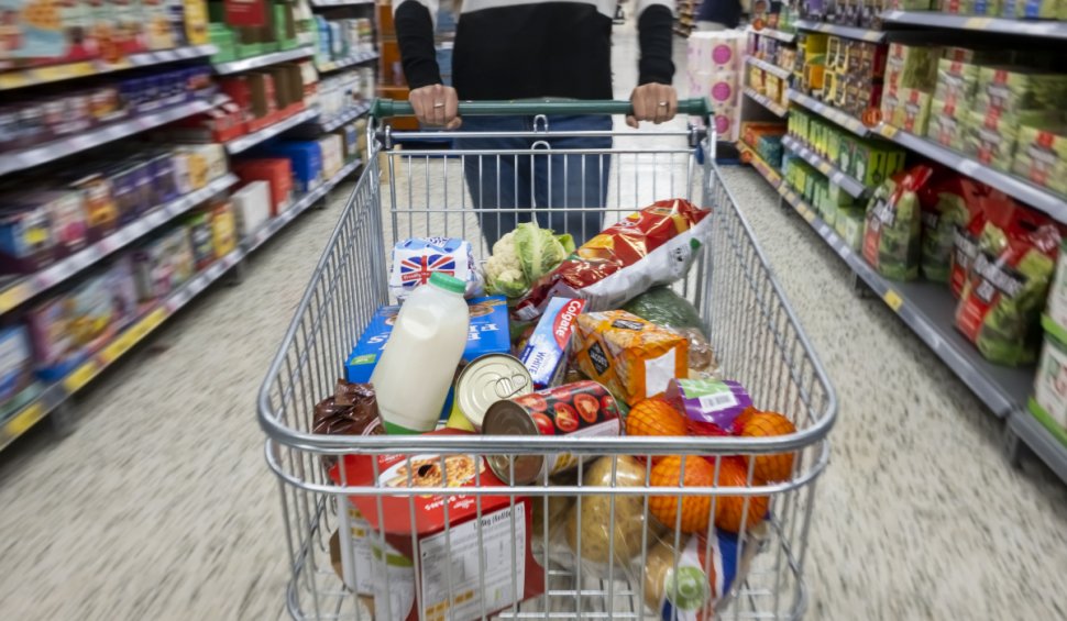 Antreprenorii români prevăd noi scumpiri: Este vizat aproape tot ce punem în coșul zilnic de cumpărături