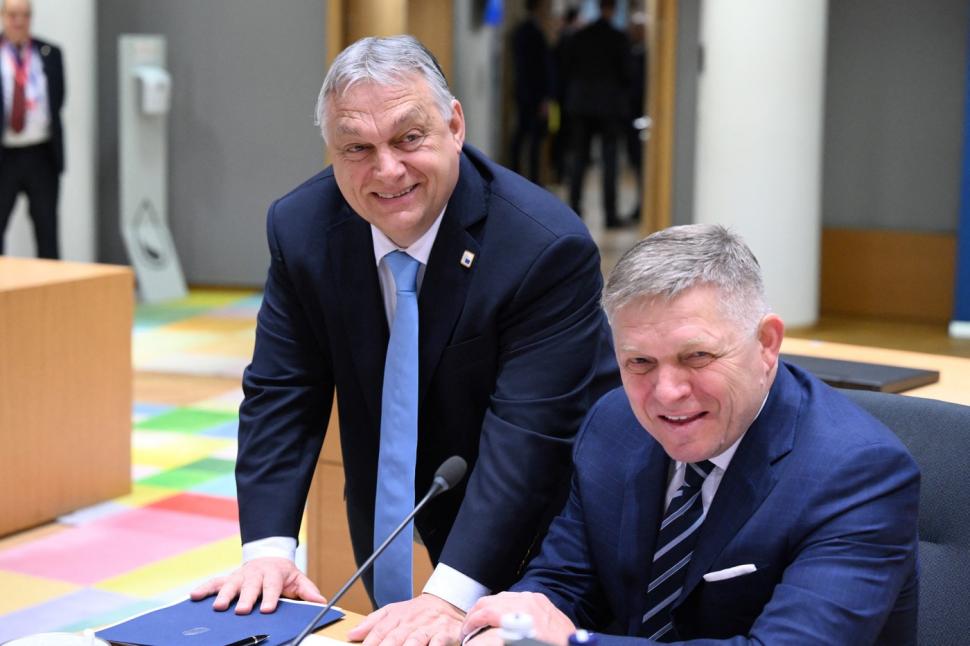 viktor orban si robert fico la o sedinta la bruxelles