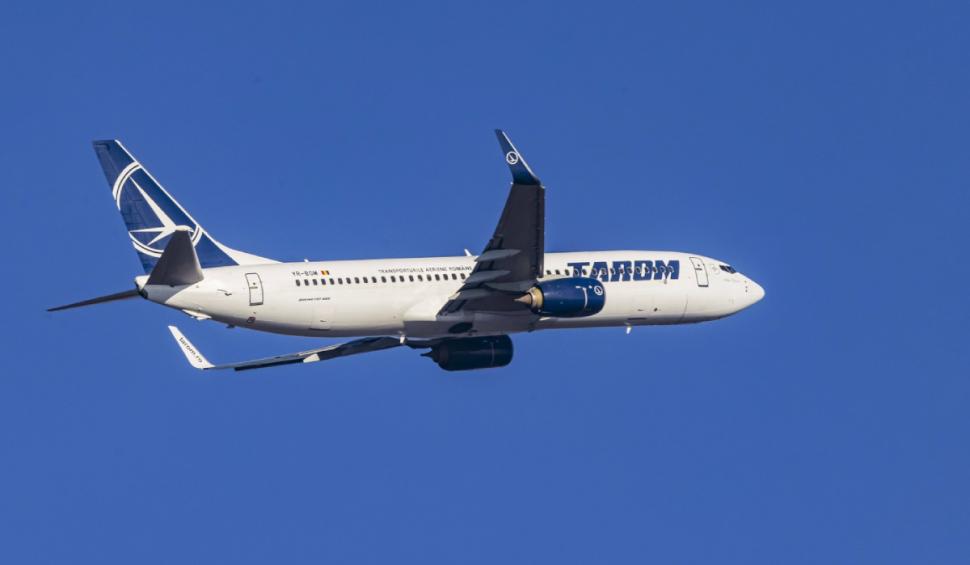 avion tarom zbor