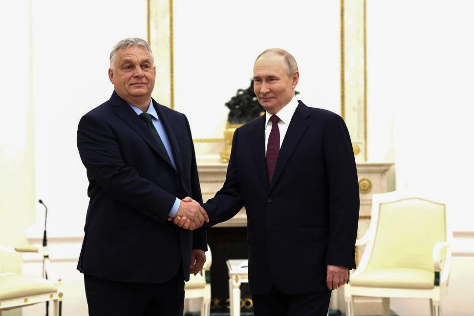 Viktor Orban vs Vladimir Putin