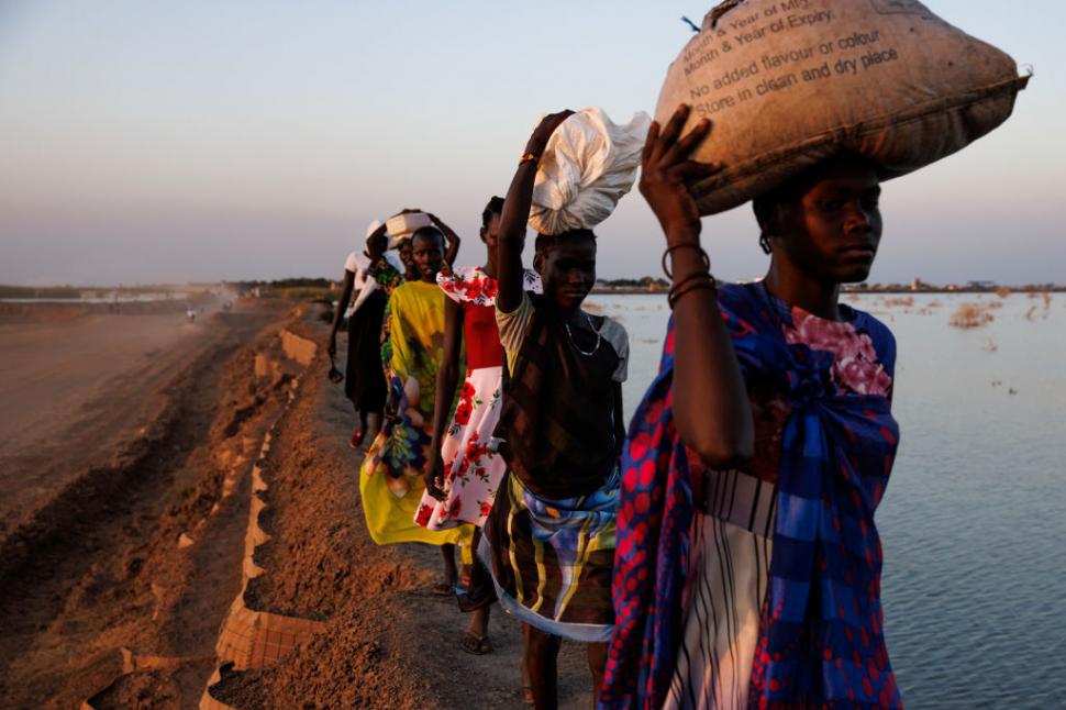 femei din sudan cara alimente pe cap