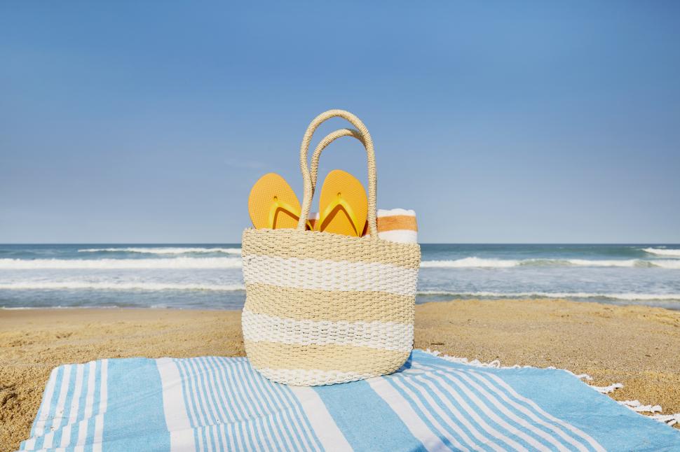 geanta pe plaja