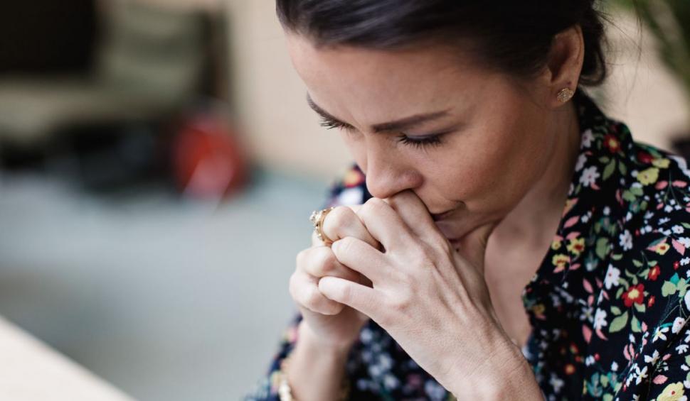 trauma femeie tristete getty images