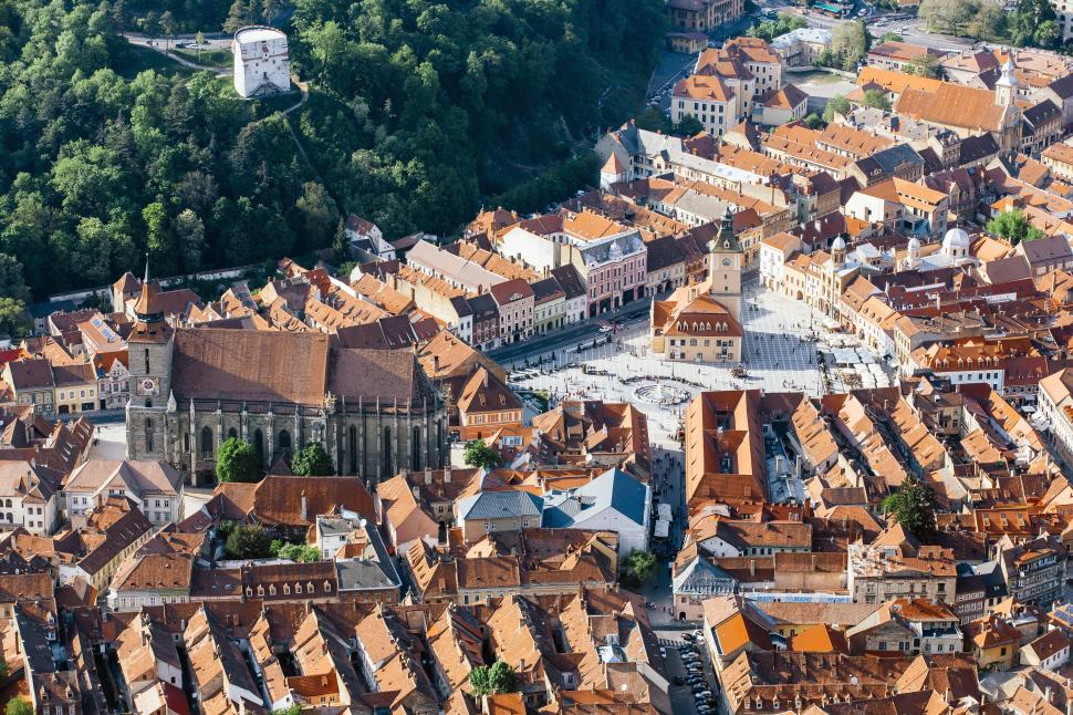 vedere de sus centru brasov