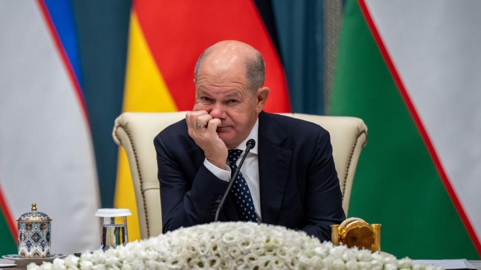 Olaf Scholz efectueaza o vizita in Kazahstan