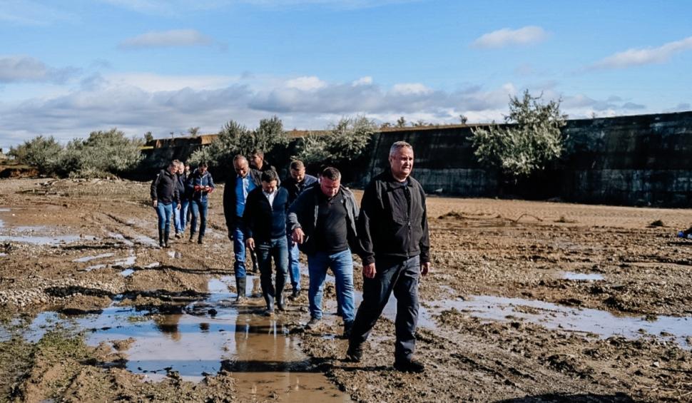 nicolae ciuca la inundatii galati vaslui