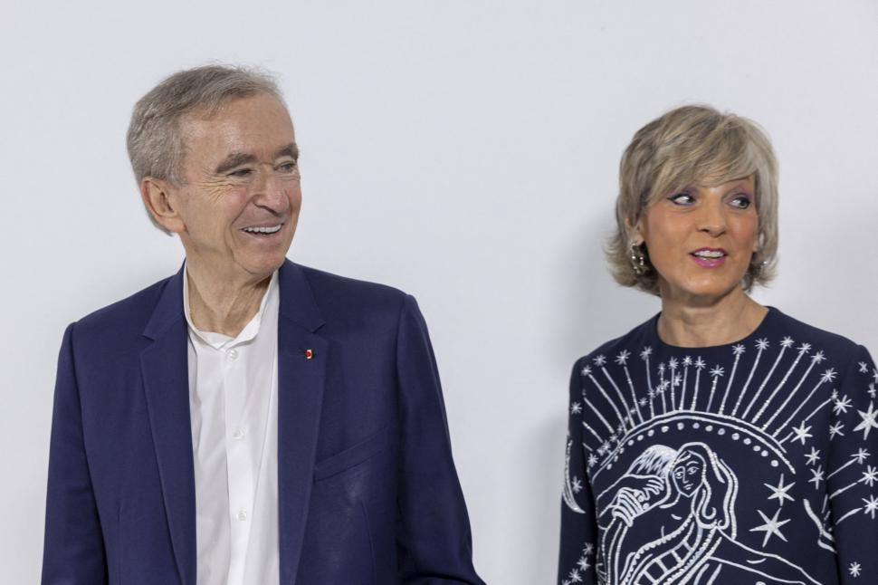 Bernard Arnault si o femeie