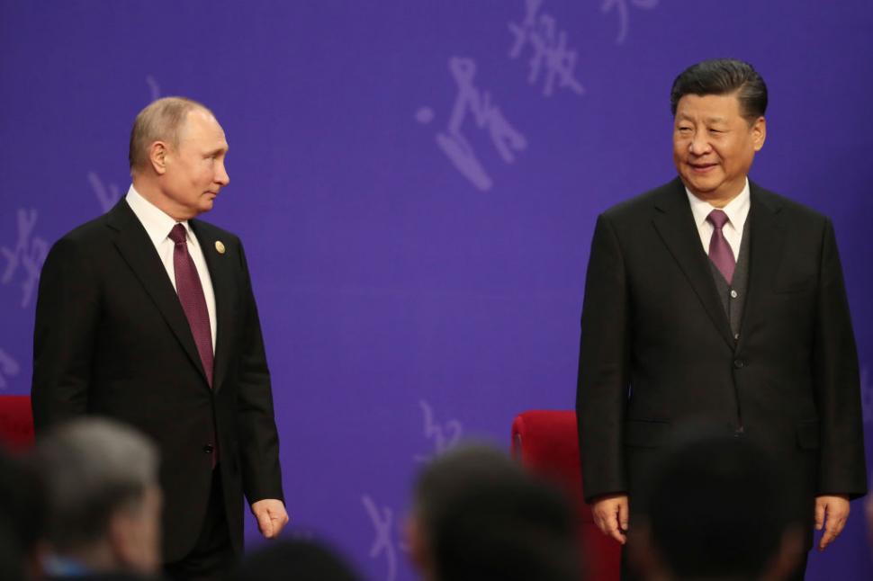 vladimir putin si xi jinping la o conferinta