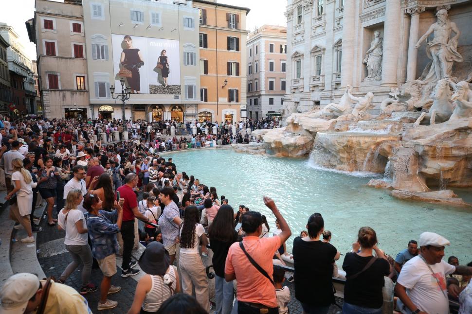 fontana di trevi profimedia