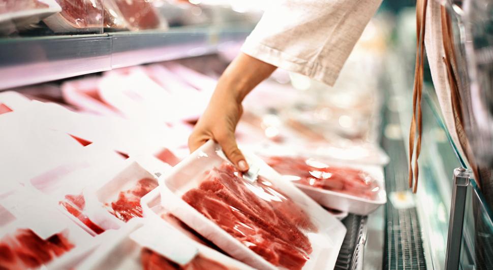 carne de porc in supermarket