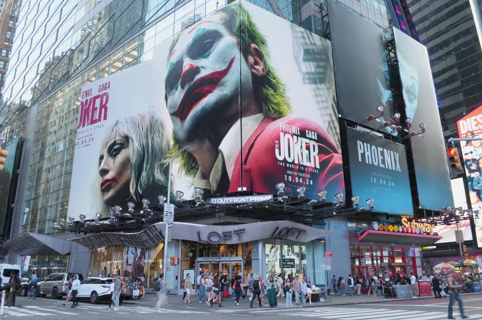 Cinematograf cu Joker Folie a Deux pe banner