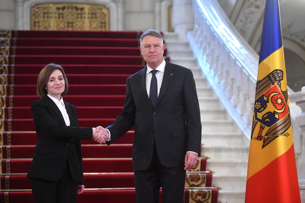 Klaus Iohannis ?i Maia Sandu dau mana la palatul cotroceni