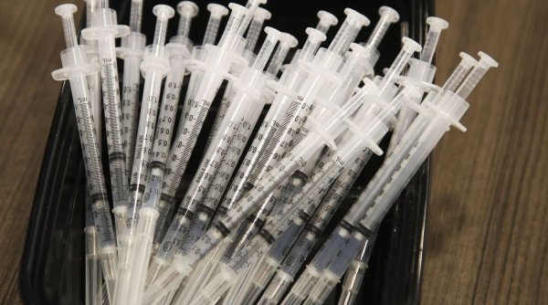 Peste 15 milioane doze de vaccin Johnson &Johnson vor fi distruse, după ce au fost 