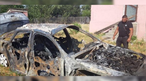 Un fost campion la judo a incendiat o casă şi o maşină în semn de răzbunare pentru un lănţisor de aur, în Teleorman