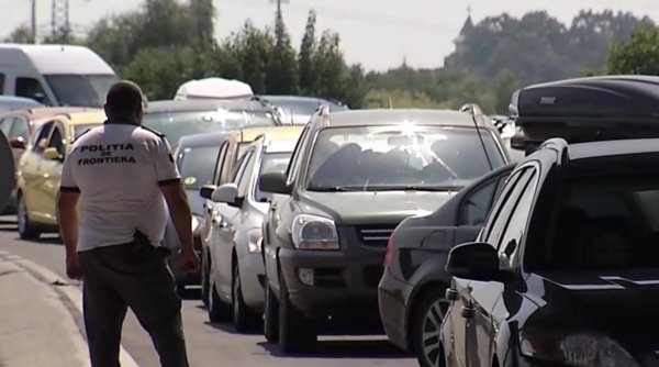 Aglomerație în toate punctele de frontieră din țară: românii vin și pleacă în concedii într-un ritm alert