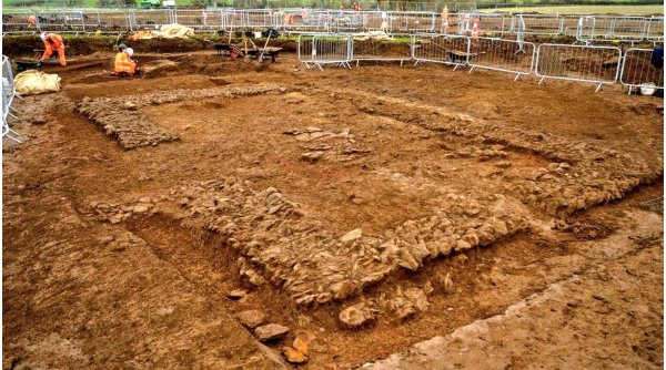 Un întreg oraș roman și sute de artefacte, descoperite în timpul săpăturilor pentru o cale ferată, în Marea Britanie