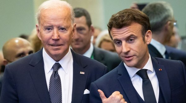 Emmanuel Macron, precaut după ce Joe Biden a denunțat un genocid în Ucraina