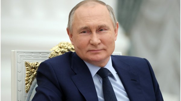 Putin susţine că economia Rusiei este pe cale să-și revină: 