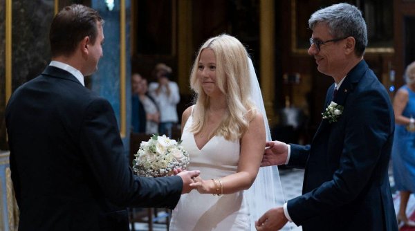 Însărcinatul pentru afaceri al ambasadei SUA, apariția surpriză de la nunta fiicei ministrului Energiei | ”Nu l-am mai văzut la un asemenea eveniment”