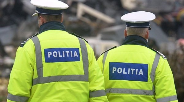 Doi polițiști din București, trimiși să lucreze la cimitir după ce au bătut un bărbat băut în secția de poliție