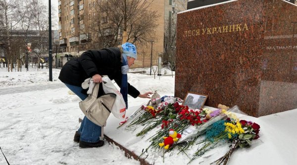 Ce au pățit cei care au depus flori la Moscova, în memoria ucrainenilor uciși la Dnipro de o rachetă rusească