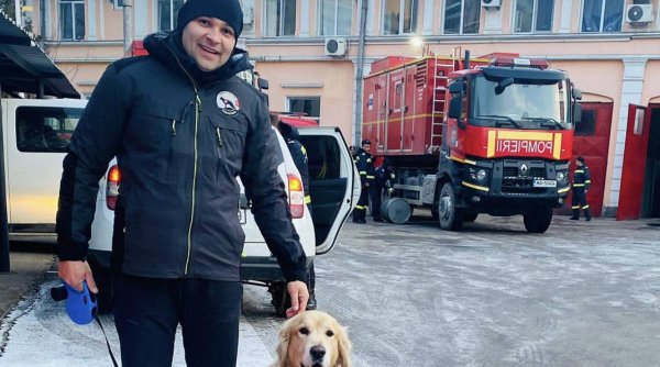 Ei sunt Rareş şi Max, pompierul din Cluj şi câinele său care au plecat în Turcia pentru a salva vieţi. Rareş s-a oferit să meargă voluntar din timpul său liber