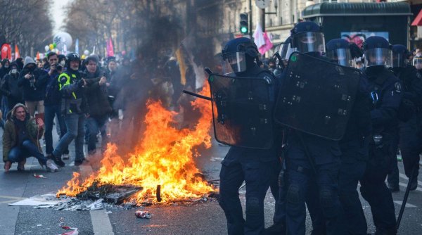 Grevă generală în Franța: sindicaliștii așteaptă două milioane de oameni în stradă
