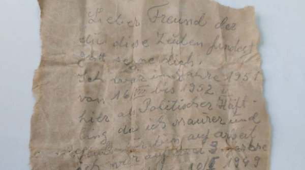 Mesajul în germană al unui deţinut politic, din 1952, descoperit în zidurile Cazinoului din Constanţa. Ce scrie pe bilet