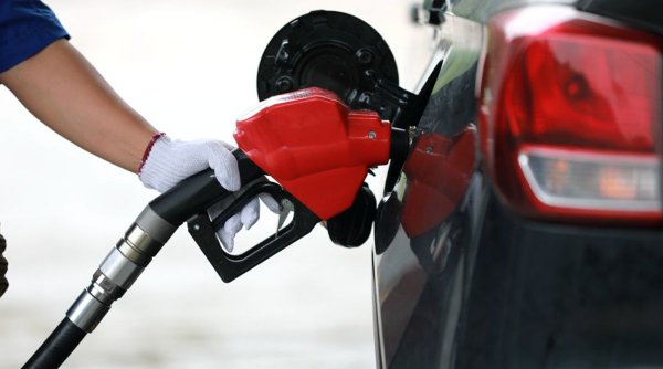 Benzina s-a scumpit iar. Prețul carburanţilor în România, astăzi, 8 martie 2023