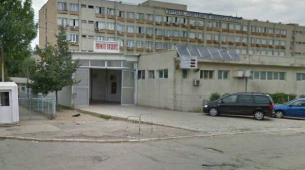 Incident grav la Spitalul Județean Ploiești: Un bărbat a căzut de la etajul 1 al secției de Urologie
