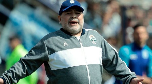 Opt cadre medicale vor fi judecate în legătură cu moartea lui Diego Maradona