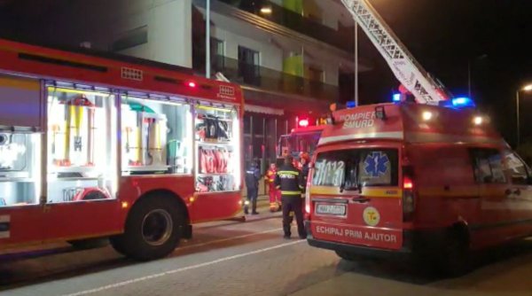 Alertă de incendiu la un hotel din Mamaia. Zeci de turiști au fost evacuați la miezul nopţii