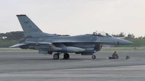 Germania și Marea Britanie nu trimit avioane de luptă în Ucraina. Aliații lasă SUA să tranșeze cererea Kievului, care a solicitat aparate F-16