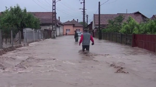 Alertă de inundații în șapte județe. Meteorologii anunță Cod Galben. Apele au făcut deja prăpăd în Alba, Bihor și Caraș-Severin