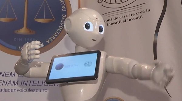 Competiție acerbă între roboții creați de tinerii din România. Marele premiu, câștigat de un robot care poate ajunge în cele mai periculoase locuri