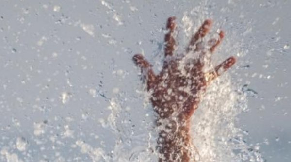 Un pesionar a murit înecat într-un ştrand din Ocna Sibiului. Oamenii au sunat la 112 | Avertismentul salvatorilor