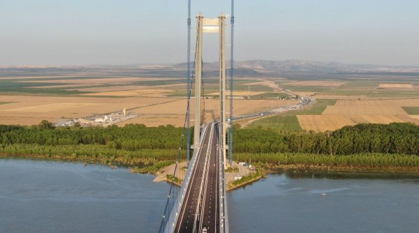 Podul de la Brăila a intrat în reparații, la doar două luni de la inaugurare 
