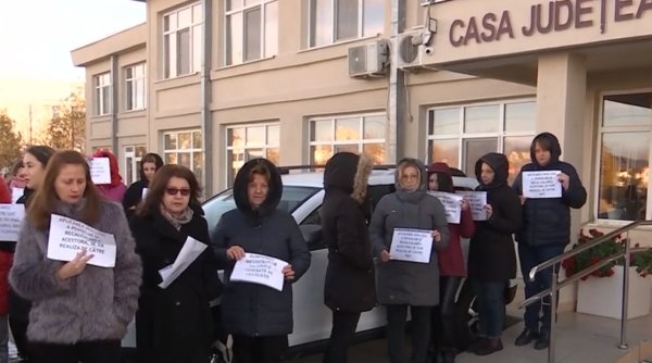 Seniorii riscă să nu primească pensia | Grevă generală în zeci de instituţii din România