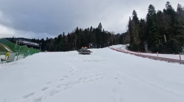 Se deschide oficial sezonul de iarnă pe Valea Prahovei. Pârtiile pe care se va putea schia de Sf. Andrei
