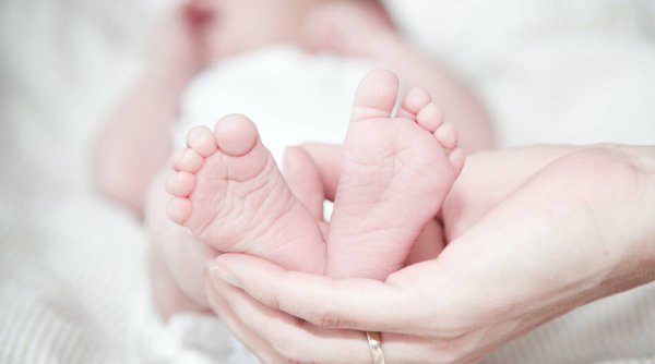 5 investigații recomandate nou-născuților sănătoși