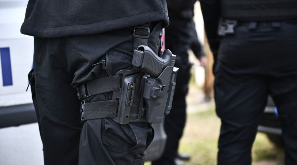Mai mulți hoți au fost opriți cu 14 focuri de armă, după o spargere în județul Constanța. Doar unul dintre suspecți a fost reținut imediat
