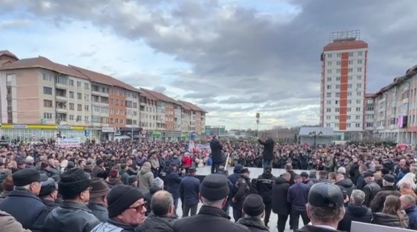 Incidente la mitingul anti-extremism organizat de PNL la Suceava | Gheorghe Flutur: Nu daţi like-uri la lichele, vor veni vremuri mai grele