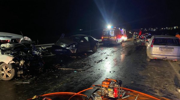 Accident grav, cu opt victime, pe DN25, lângă Braniștea, în județul Galați, după ce un șofer a intrat în depășire la urcarea pe un pod
