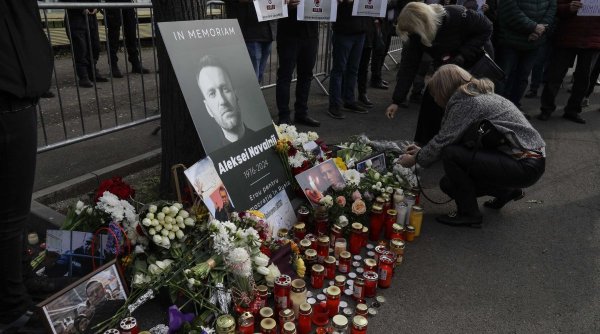 Trupul lui Aleksei Navalnîi, păzit la morgă de poliţişti, iar medicii au primit interzis pentru autopsie