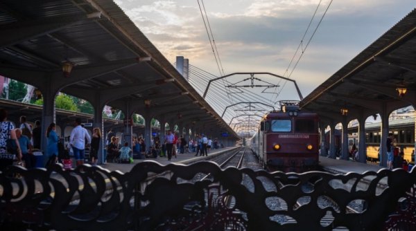 CFR Călători suplimentează numărul trenurilor spre litoral în minivacanța de 1 Mai și Paște
