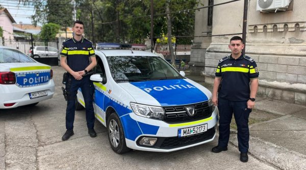 Ei sunt Valentin şi Marius, doi poliţişti din Buzău care au salvat un bărbat când încerca să-şi pună capăt zilelor: 