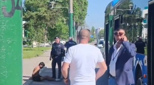Autobuz devastat de un tânăr drogat, în Constanța. Circ cu Poliția în prima zi de Paște