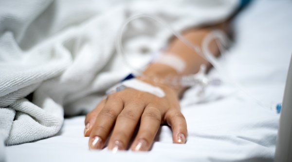 Femeie, moartă după o endoscopie la o clinică din Dolj. Medicul avea mai mult cazuri de malpraxis